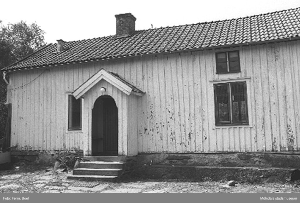Bostadshus. Högen 2:1/2:2 i Kållered, 1992-06-30.
Fotograf: Ferm, Boel